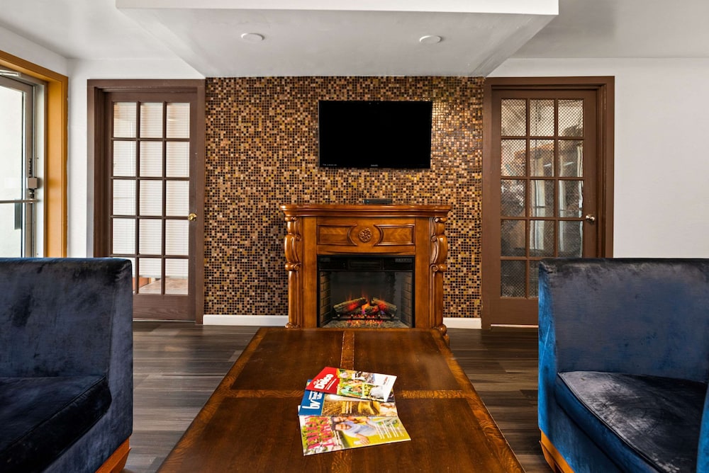 Rodeway Inn Brooklawn NJ - photo 4