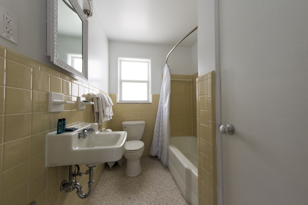 Ocean Eleven Suites - photo 27