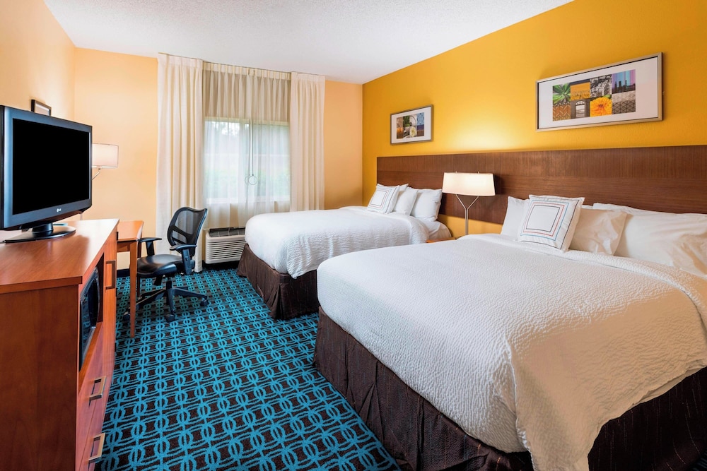 Fairfield Inn & Suites by Marriott St Petersburg Clearwater - photo 10