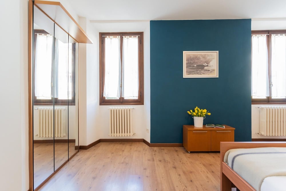 Family Lake Apartment by Rent All Como — 4-Star Luxury Hotel in Mezzegra, Italy