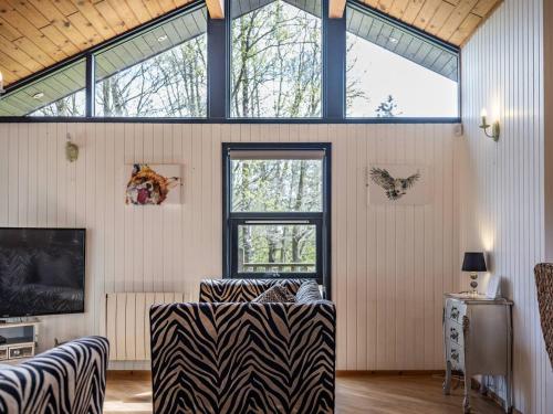 Cabin W Hot Tub Sauna King Beds National Park 19512694 — Otterburn
