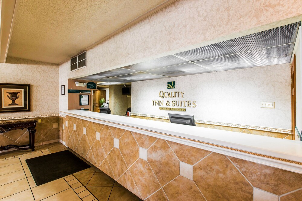Quality Inn & Suites Waycross - photo 2