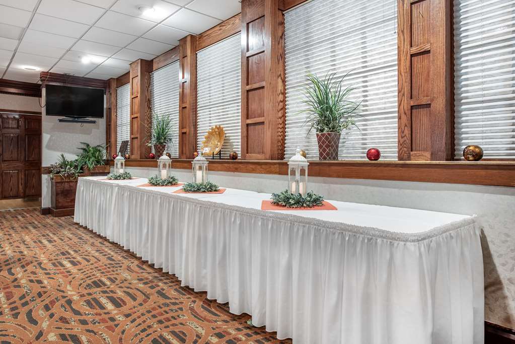 Best Western Plus Bridgeport Inn - photo 44