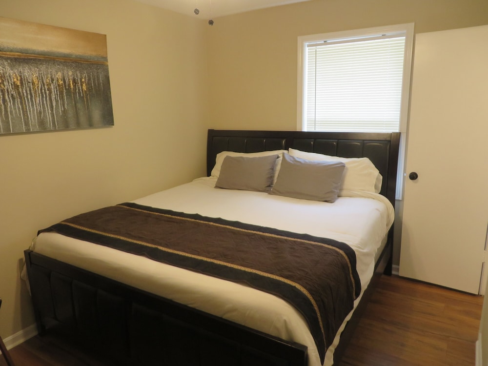 The King Suites - photo 24