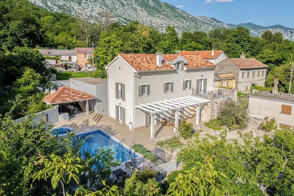 Nature Villa Frangipane with Pool Happy Rentals — 4-Star Luxury Hotel in Veliki Drvenik, Croatia