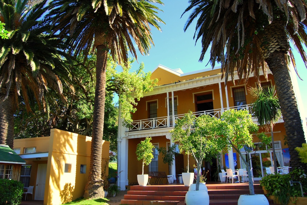 Ashanti Lodge Backpackers Gardens