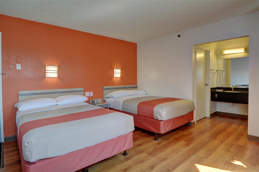 Motel 6 Wethersfield CT Hartford - photo 18