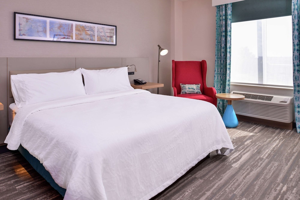 Hilton Garden Inn Kansas City Airport - photo 21