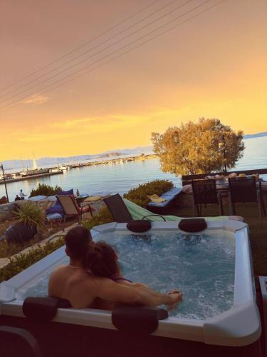 Ελενη — 4-Star Luxury Hotel in Megalochori, Greece