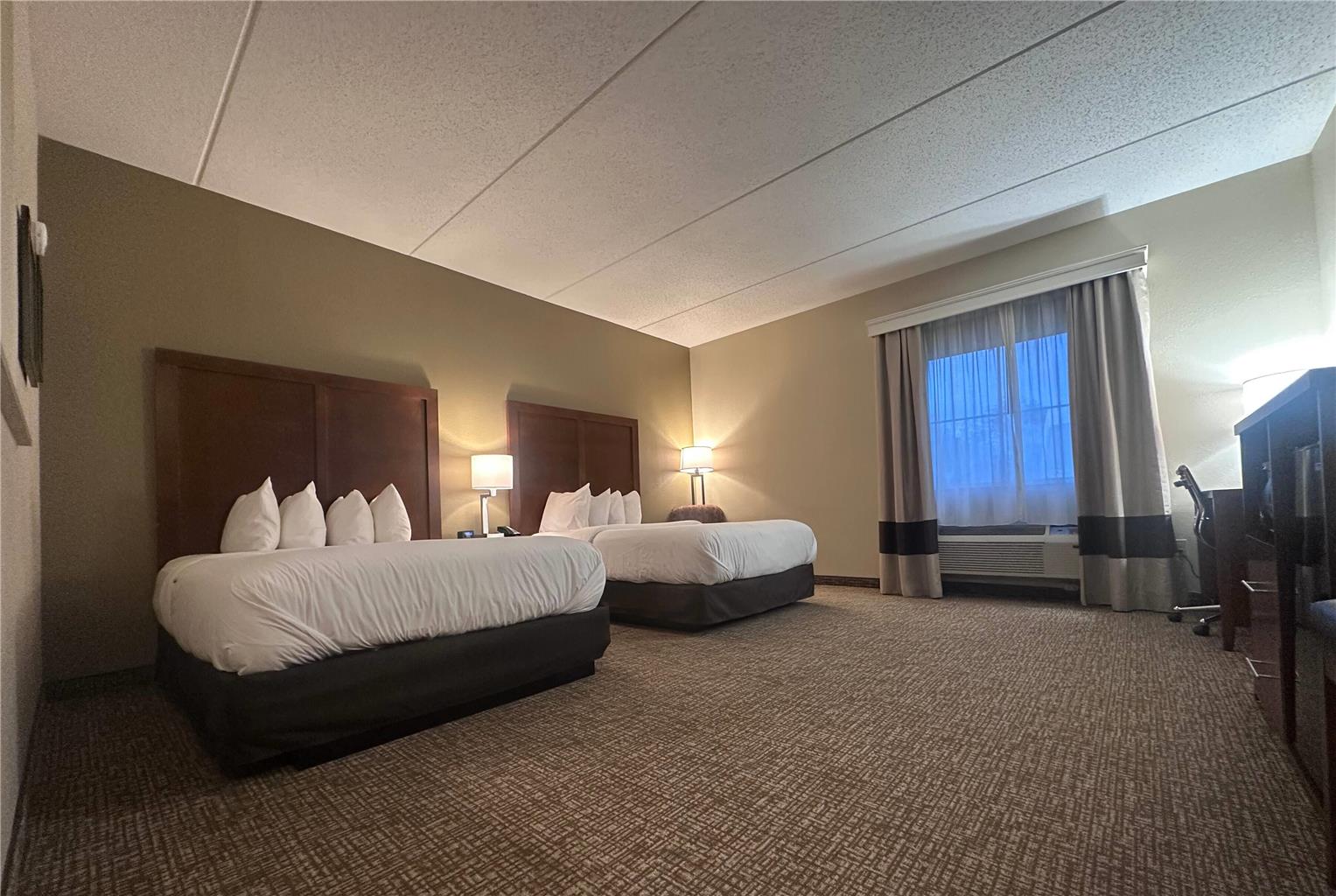 Wingate by Wyndham Pittsburgh West Mifflin - photo 12