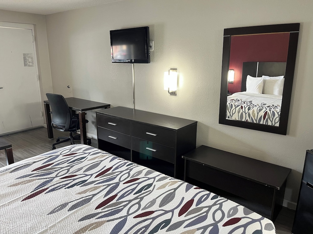 Days Inn by Wyndham Rockingham - photo 10