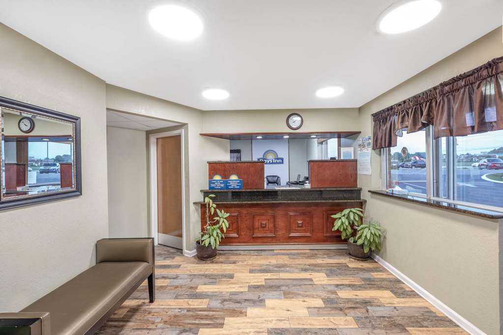 Days Inn by Wyndham Clarksville TN - photo 8