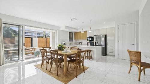 Seas the Day Modern Townhouse in Sawtell Village — 4-Star Luxury Hotel in Sawtell, Australia