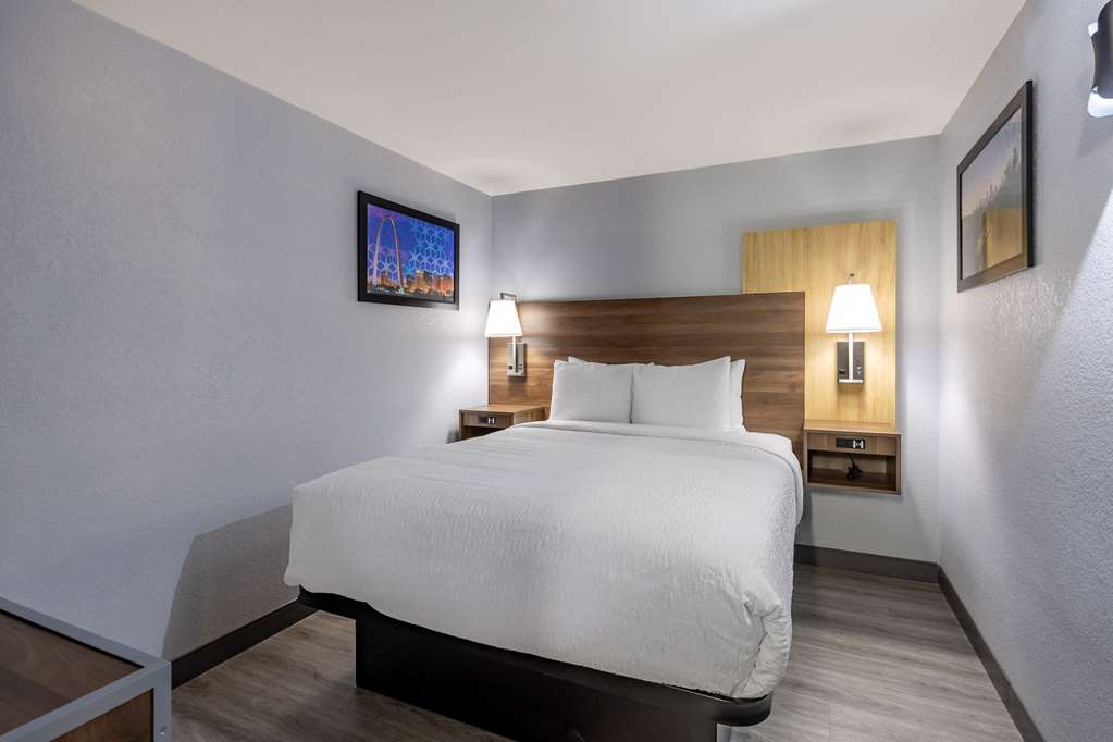 Best Western Plus St. Louis West Westport - photo 18