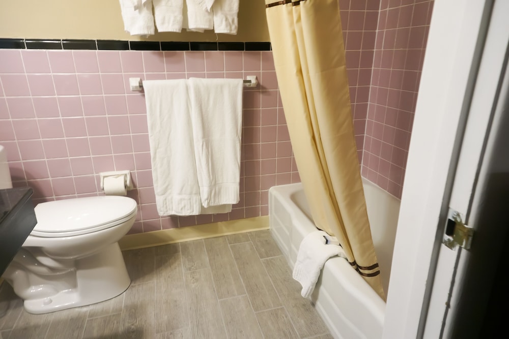 Cocoa Country Inn at Hershey - photo 20