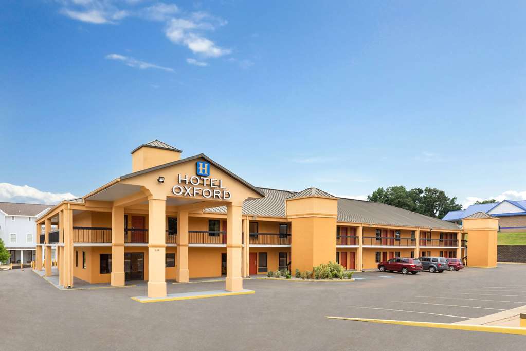 Hotel Oxford a Travelodge by Wyndham - featured photo