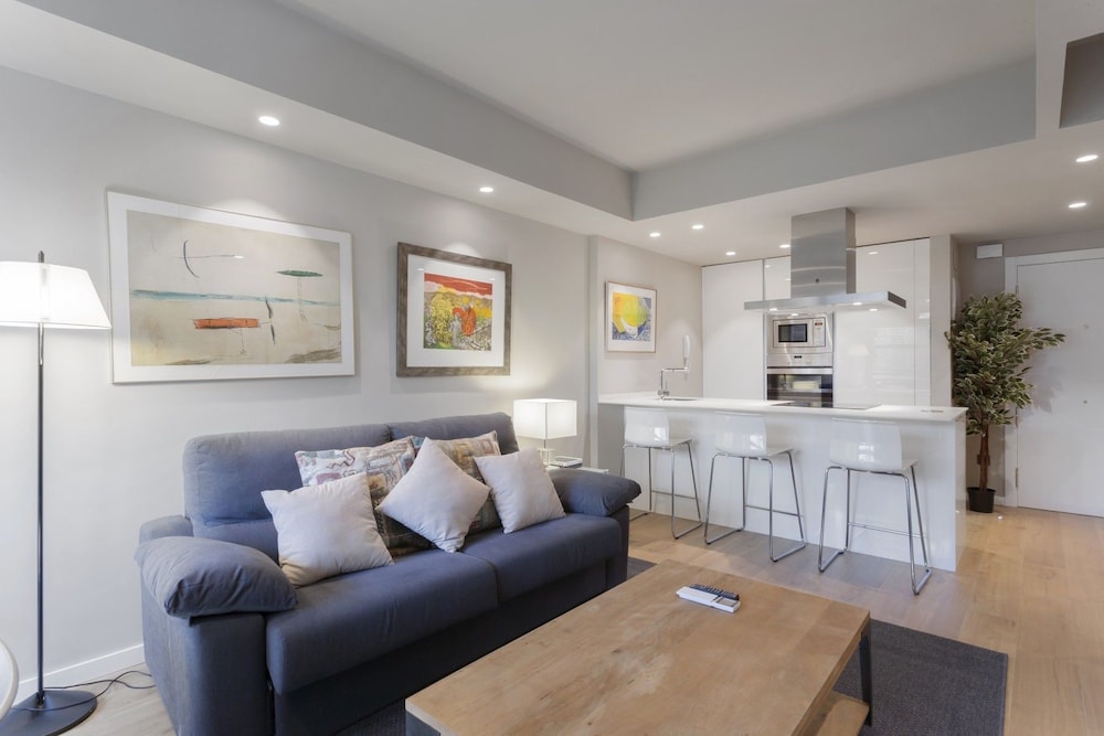 Forever Young Apartments Luxury hotel Goya Madrid
