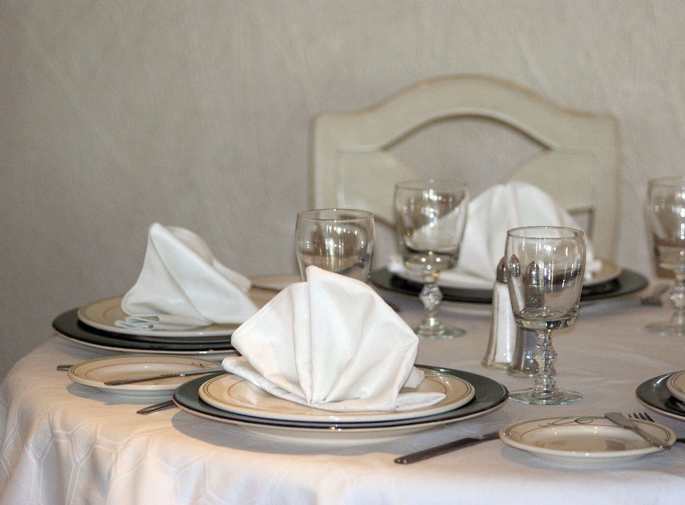Portonovo Hotel & Suites
