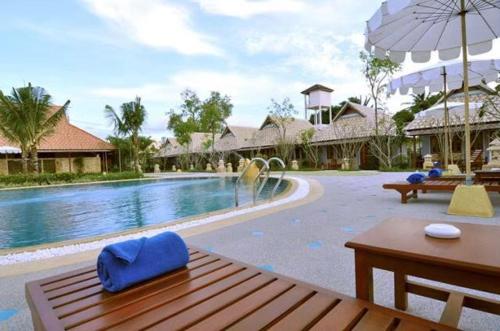 Ongsantiphap villa resort — hotel in Song