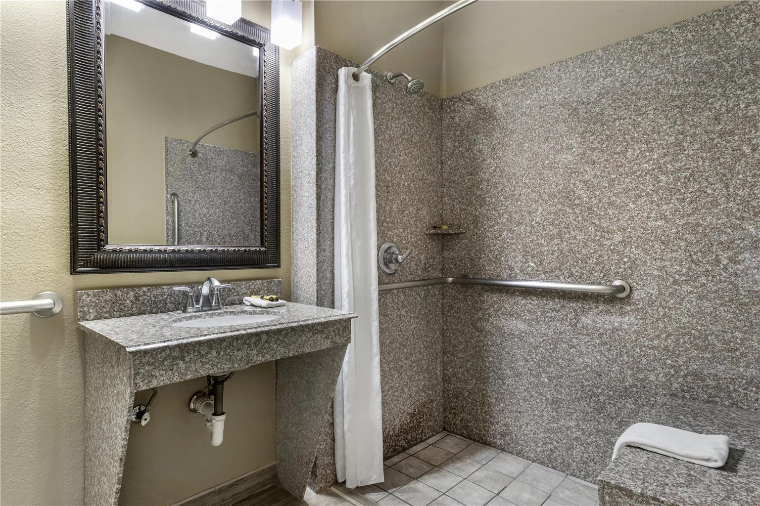 Best Western Plus Heritage Inn - photo 43
