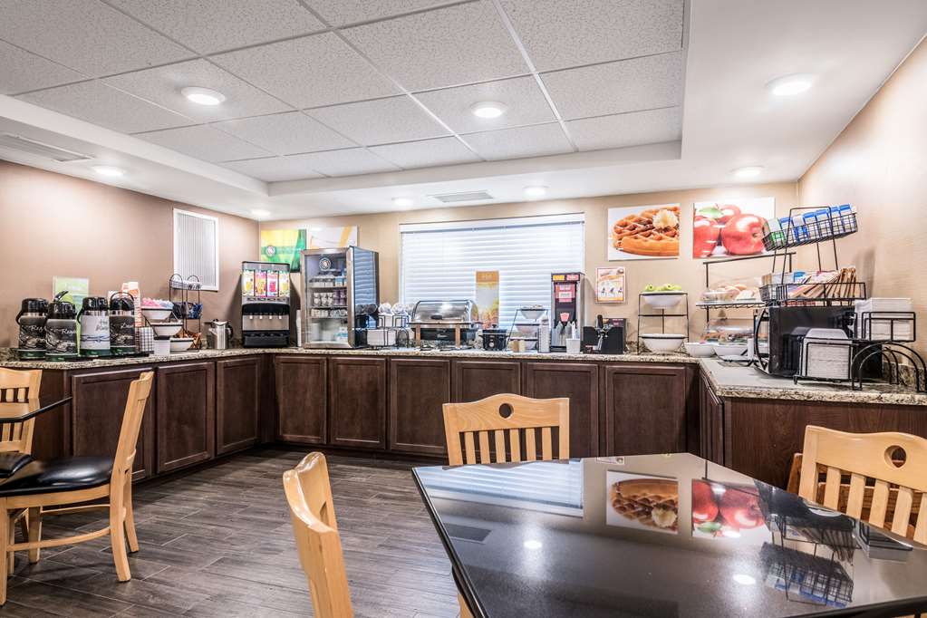 Quality Inn Ithaca University Area - photo 30