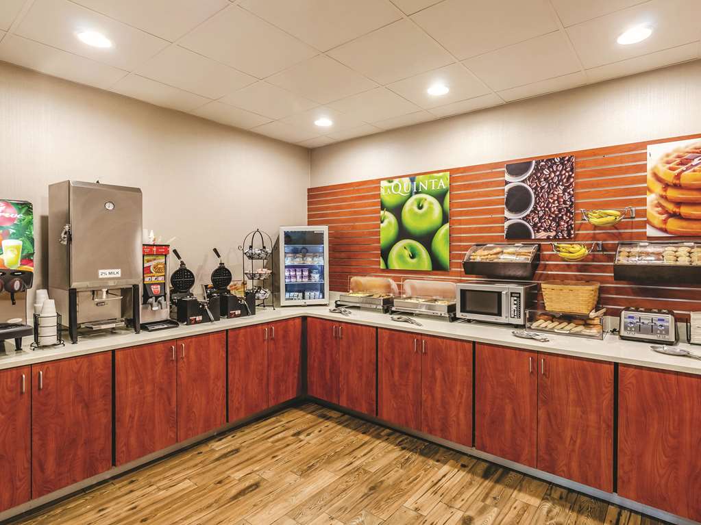La Quinta Inn & Suites by Wyndham Boone University - photo 49