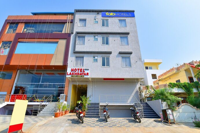 Fabhotel Lakhdatar - carbon neutral hotel in Jaipur