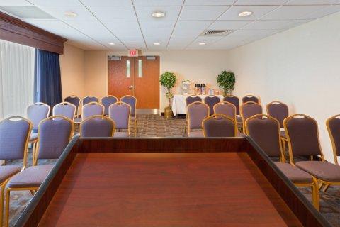 Holiday Inn Express Seaford Route 13 - photo 24