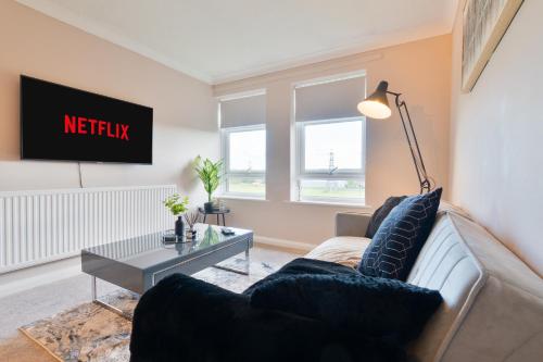 Trendy Central Apartment with Free Parking Perfect for Contractors and Families — 4-Star Luxury Hotel in Canterbury, United Kingdom