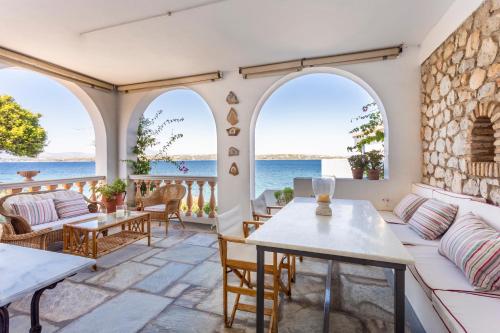 Villa Ponente — 4-Star Luxury Hotel in Spetses, Greece
