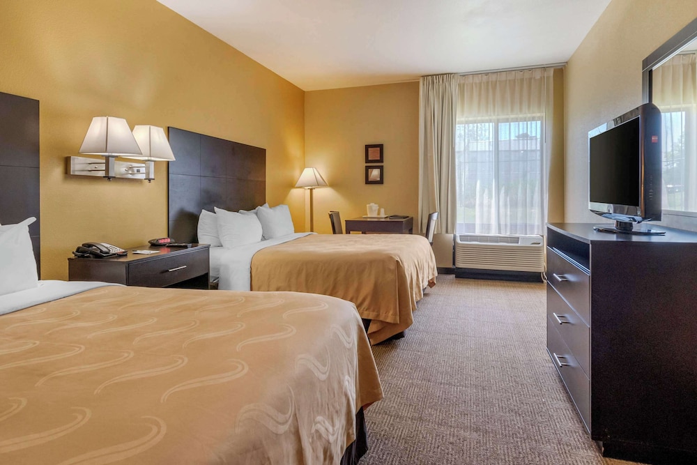 Quality Inn & Suites Lenexa Kansas City - photo 21