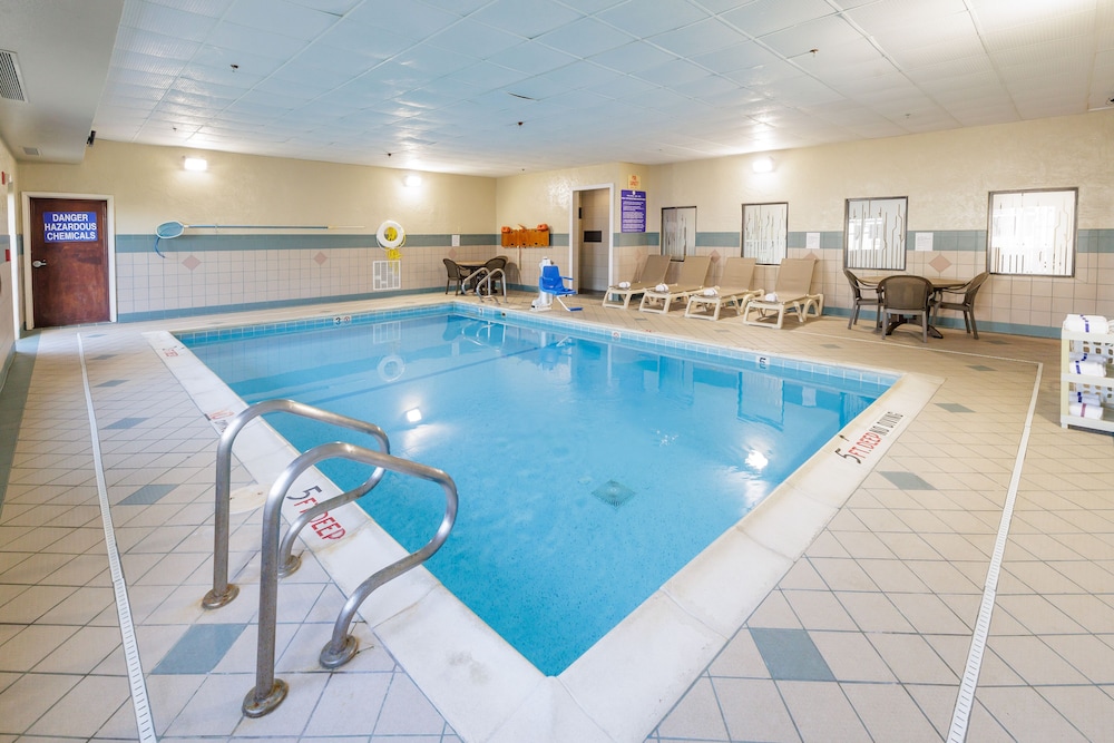 Best Western Elkhart Inn & Suites - photo 21