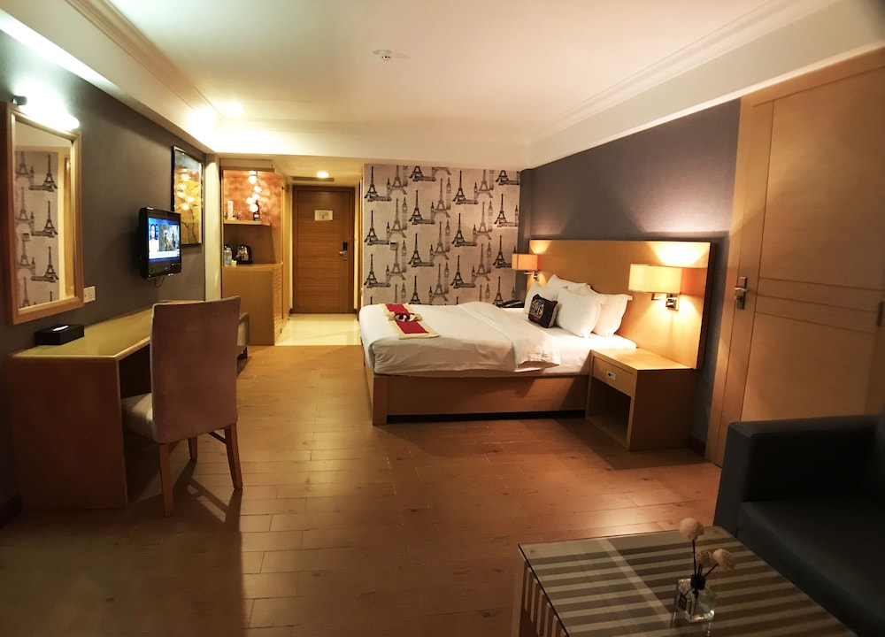Discovery Hotel - carbon neutral hotel in Phnom Penh