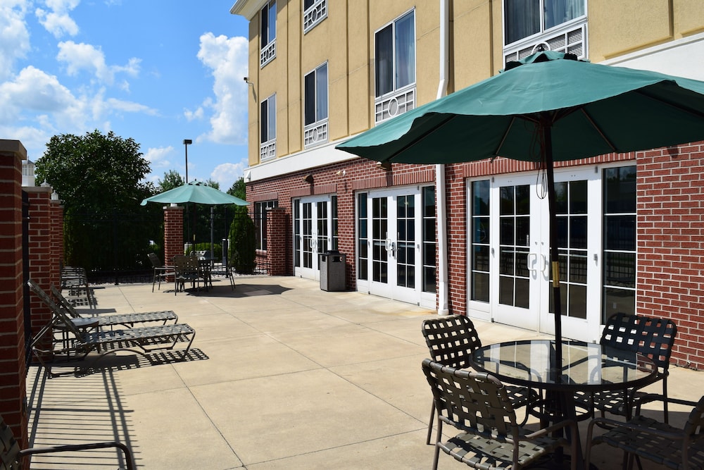 Holiday Inn Express Hotel & Suites Sparta by IHG - photo 49