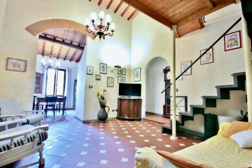 Typical Apartment in the Historic Centre — 4-Star Luxury Hotel in Florence, Italy