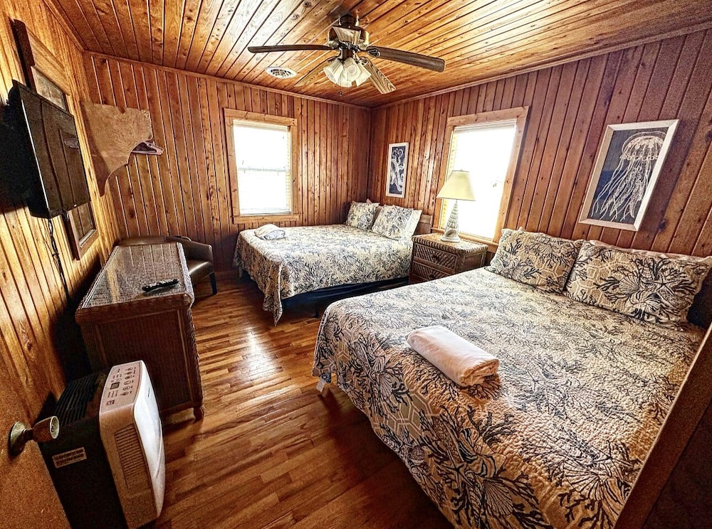 SandSpur Ocean Cottages - photo 14