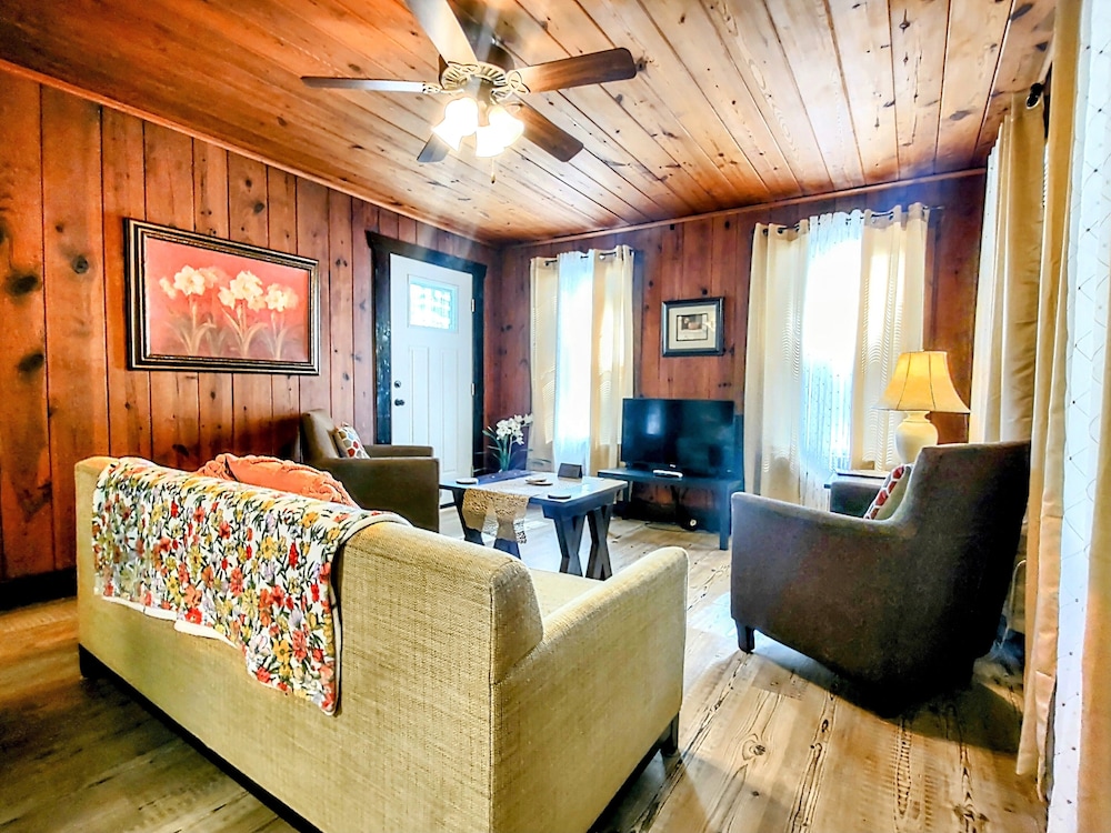 Edgewater Resort Cottage #1 - photo 76