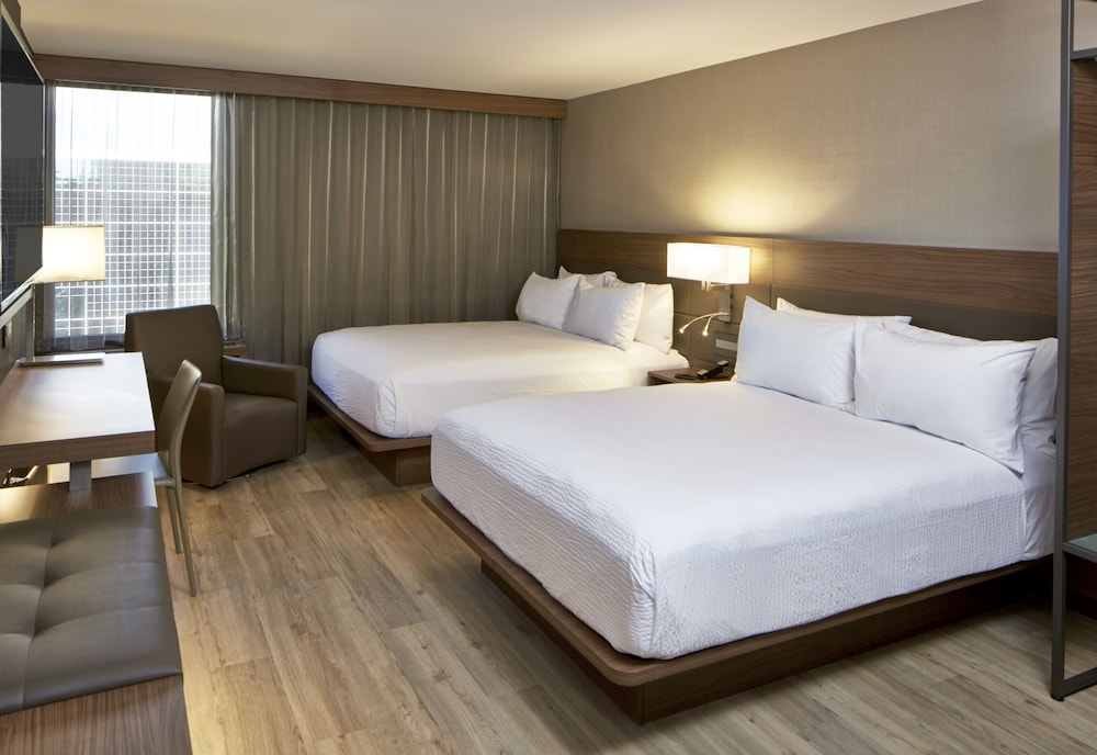 AC Hotel by Marriott Atlanta Downtown - photo 9