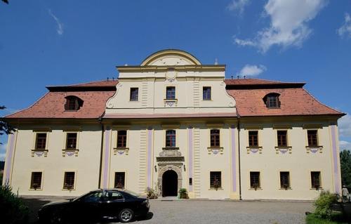Pałac Kietlin — hotel in Niemcza