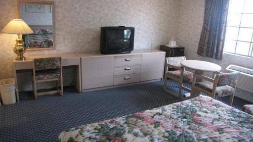Nisei Inn - photo 6