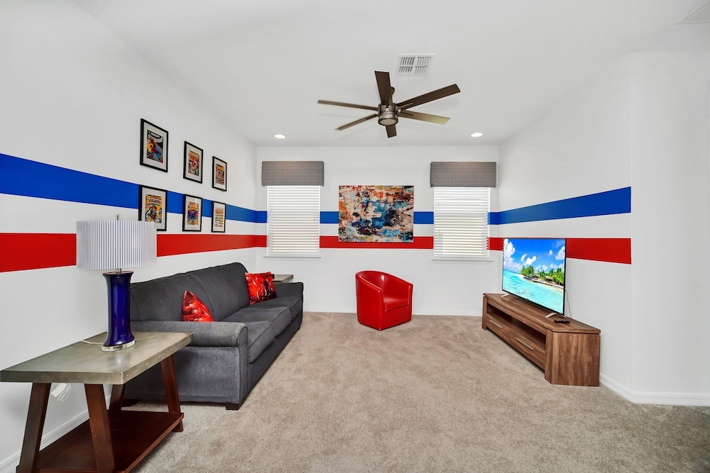 New Decor With Mickey Nemo Tinkerbell & Star Wars Rooms Private Pool and Game Room - photo 33
