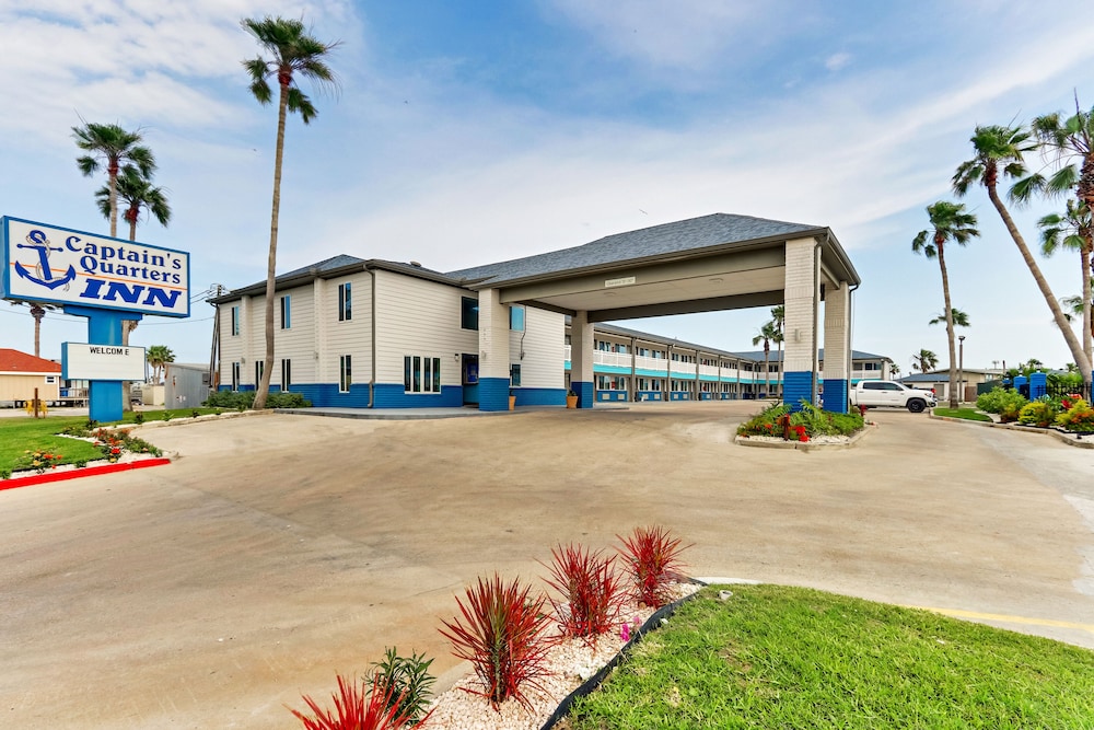 Captain's Quarters Inn - photo 2