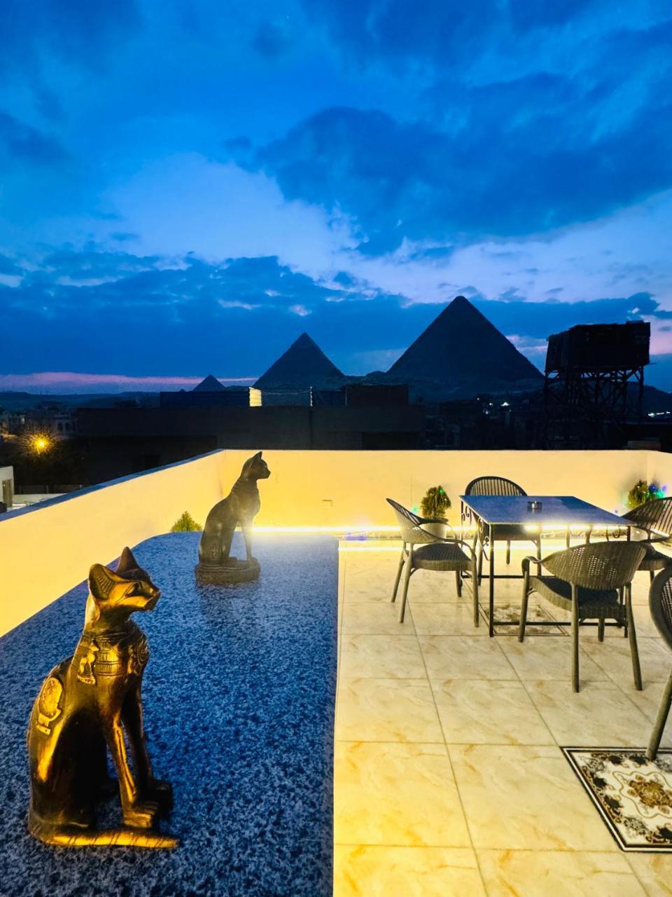 Akira pyramids view — Cairo — photo 3