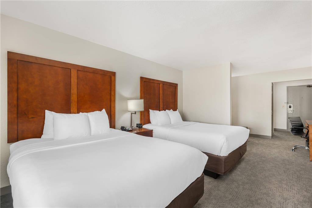 Comfort Suites Omaha Northwest - photo 28