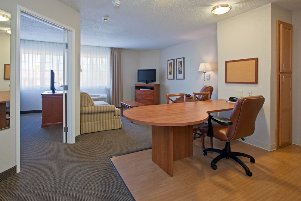Candlewood Suites Nogales by IHG - photo 9
