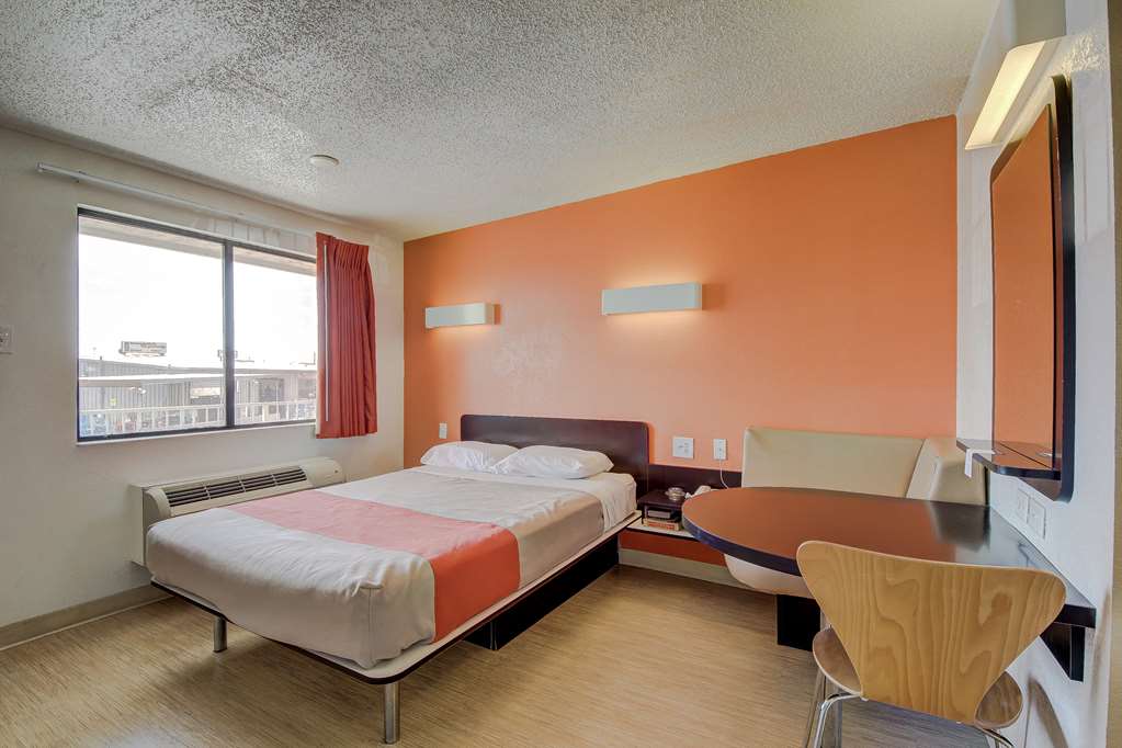 Motel 6 San Antonio TX Fort Sam Houston - photo 26