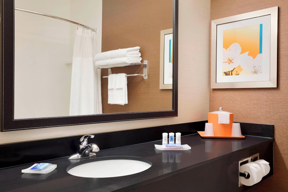 Fairfield Inn & Suites by Marriott Tyler - photo 15