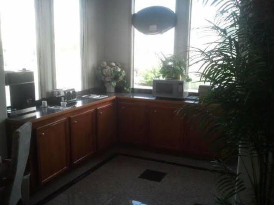 Executive Inn Pasadena - photo 16