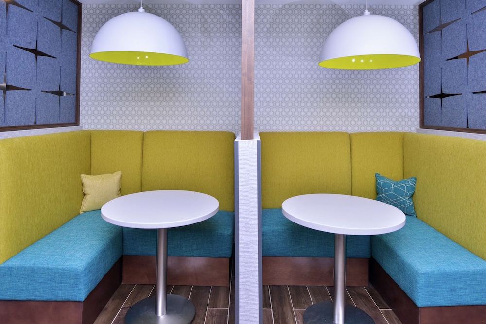 Hampton Inn Lakeville Minneapolis - photo 3