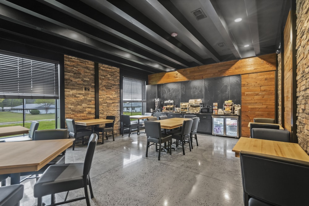Cobblestone Hotel & Suites Cullman - photo 41